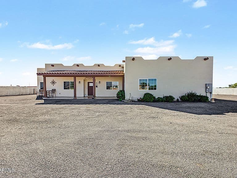 31742 N FELIX Road photo 1