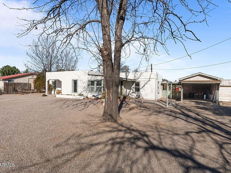 100 SWILLING Avenue photo 5