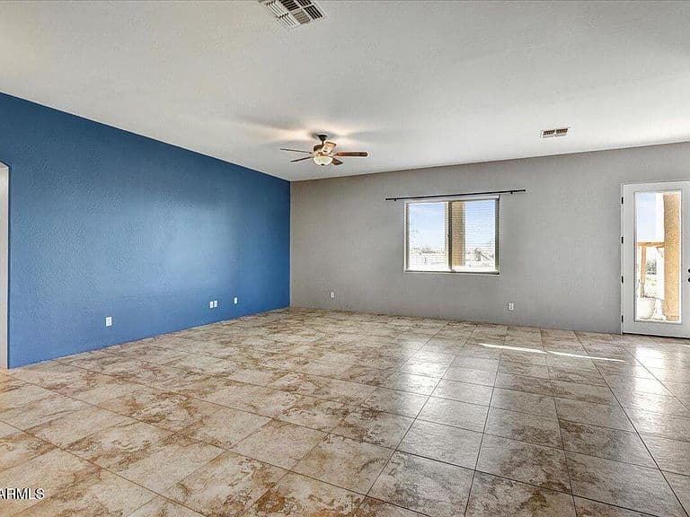 25535 W HUNTER Drive photo 4