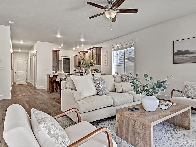 6446 N Mystic Cove Way photo 5
