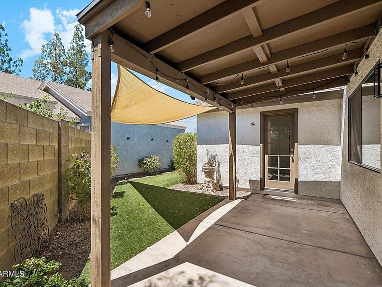 2053 W COLUMBINE Drive photo 4