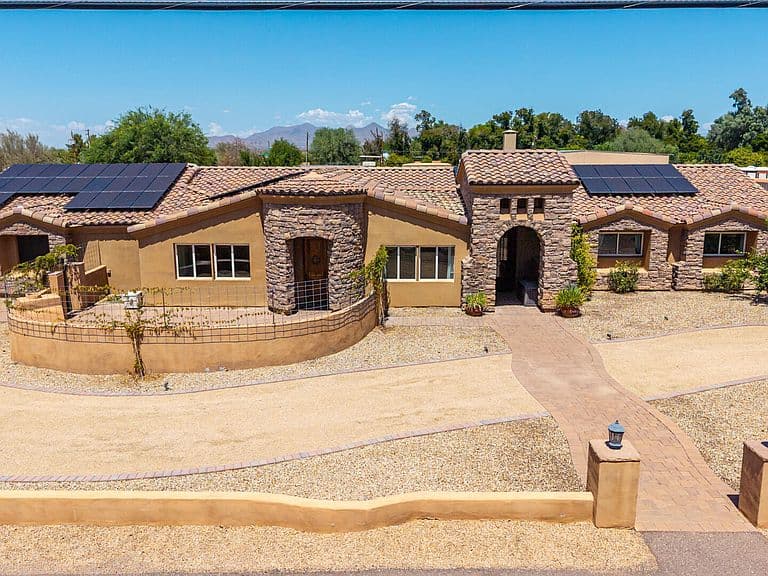 3109 N GILBERT Road photo 2