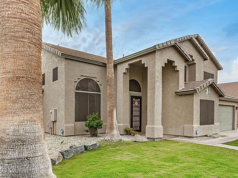 4331 E Redwood Ln photo 4