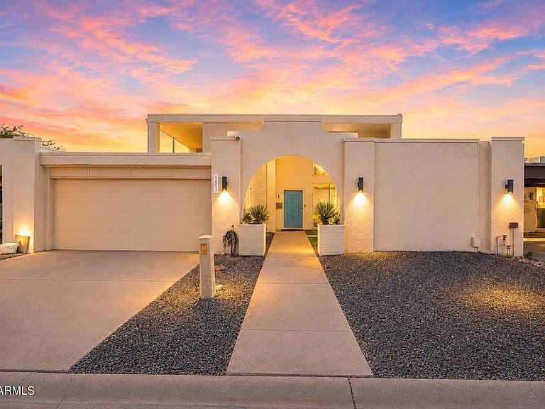 8633 E MONTEROSA Avenue photo 1