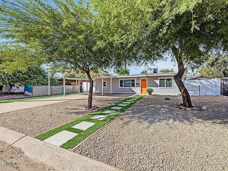 916 W PIERSON Street photo 5