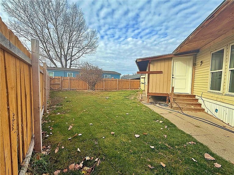 12 Golden Butte Dr photo 2