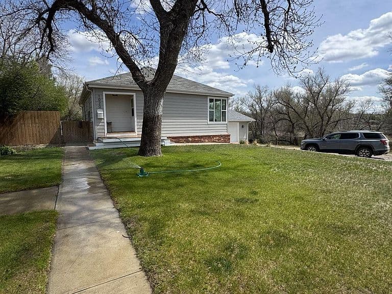 1020 N River Ave photo 1