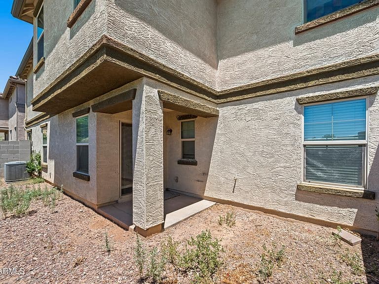 472 N RANGER Trail photo 3