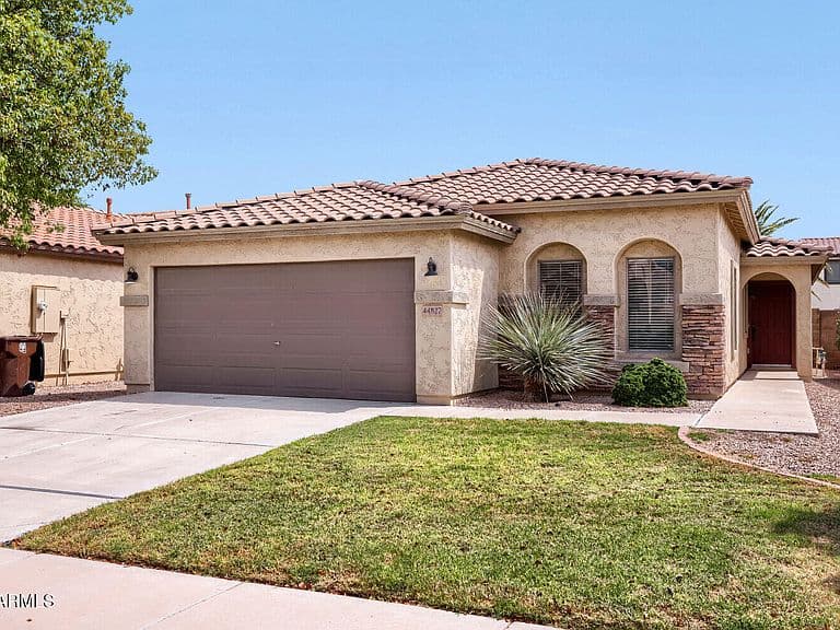 44827 W PAITILLA Lane photo 3