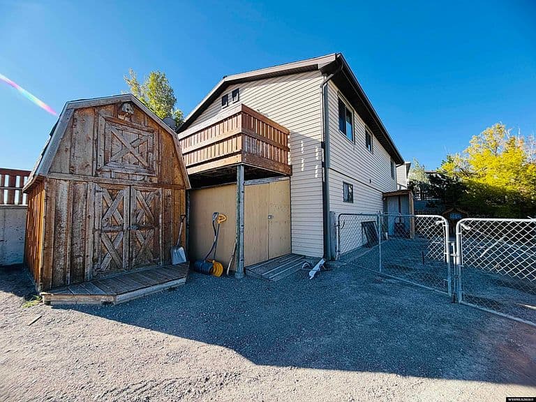1601 Canyon Rd Unit B photo 3