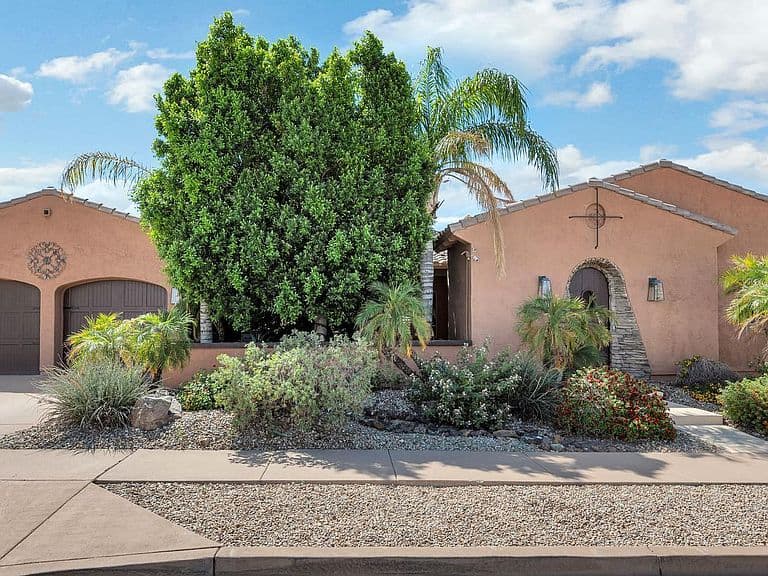 2703 W LANGUID Lane photo 1