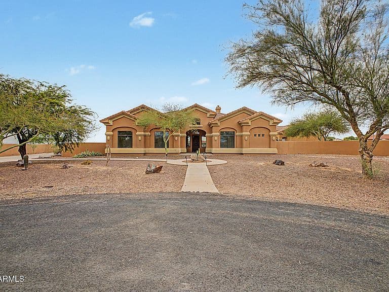 19516 W CORTO Lane photo 2