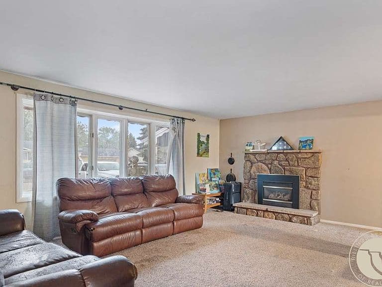 1843 Dogwood Dr photo 4