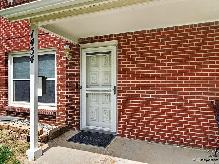 1454 Trent Ct photo 3