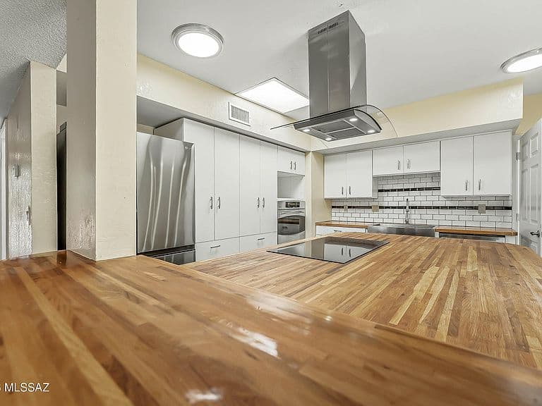 1532 W Calle Mendoza photo 5