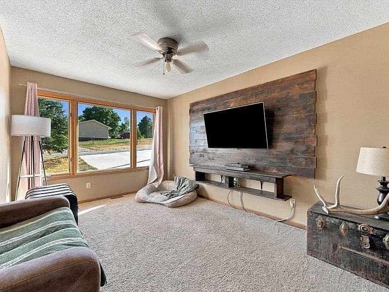 2313 Blue Belle Dr photo 3
