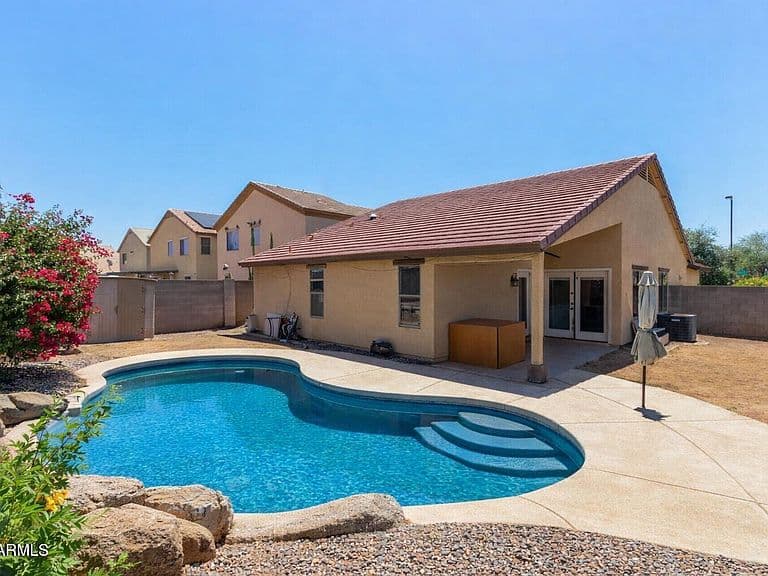 25060 W VISTA NORTE Street photo 1