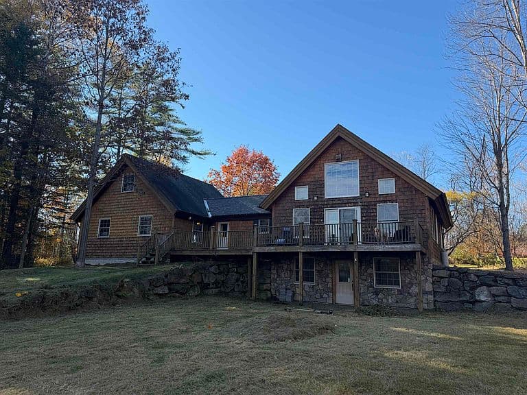 3 White Oak Lane photo 2
