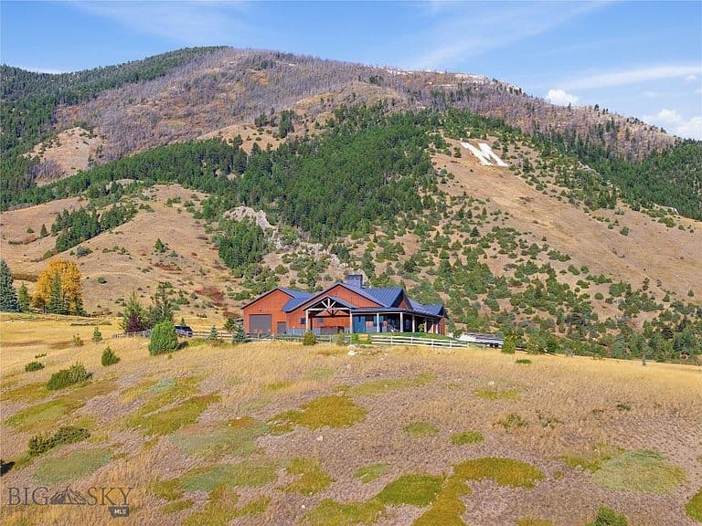 3697 Bridger Canyon Rd photo 2