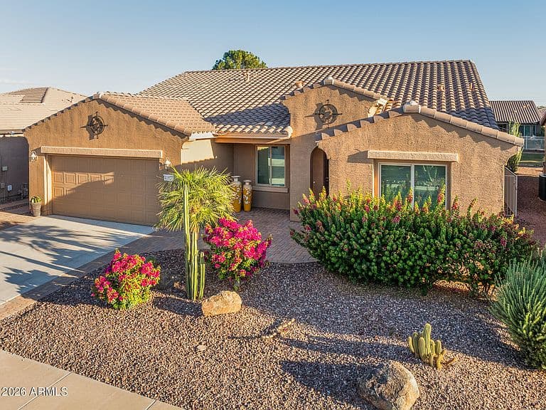 41927 W SOLITARE Drive photo 2