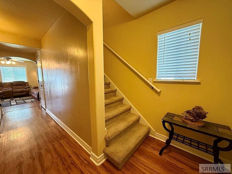 3702 E Pearce Dr photo 3