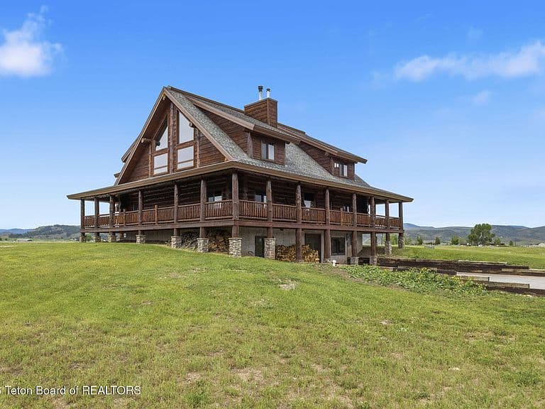 989 Dry Creek Rd photo 4