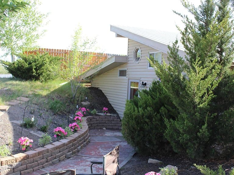900 3rd Ave photo 1