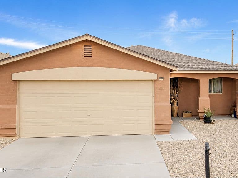 878 E SILVERSMITH Trail photo 3