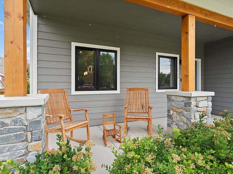5098 Portage Way photo 4