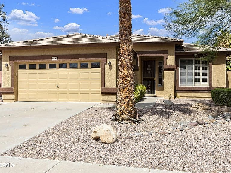 8238 W Alex Avenue photo 1