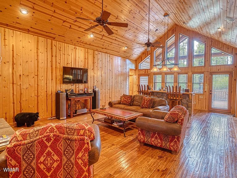 2317 Jackrabbit Dr photo 3