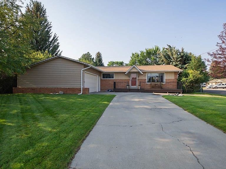 1302 Stampede Ave photo 1