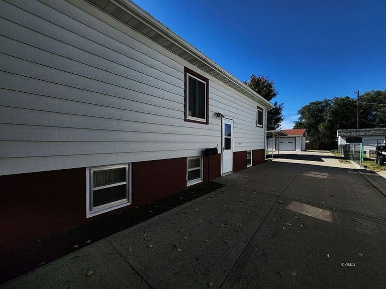 610 S Pearson Ave photo 5