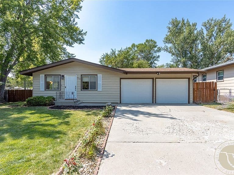 1710 Patricia Ln photo 2