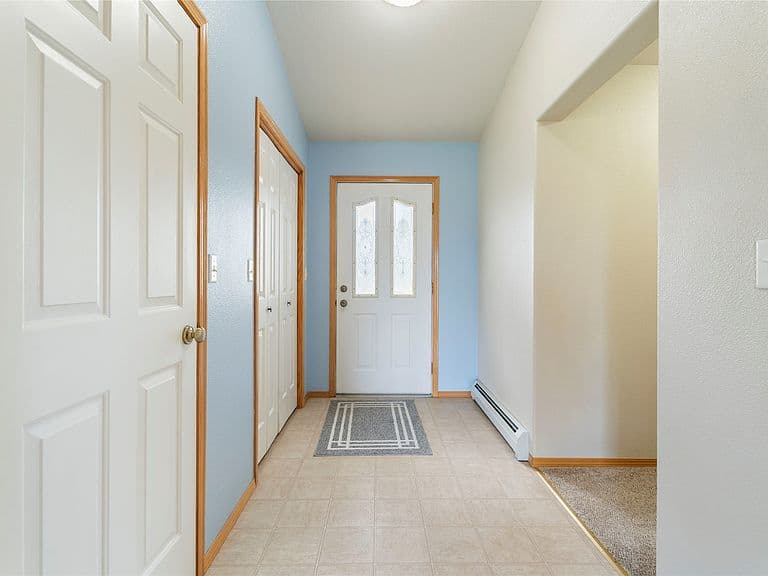 2670 Matyas Ct photo 4