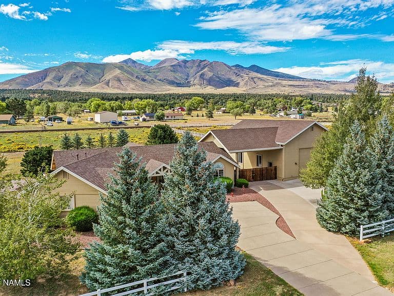 10980 Margaret Way photo 4
