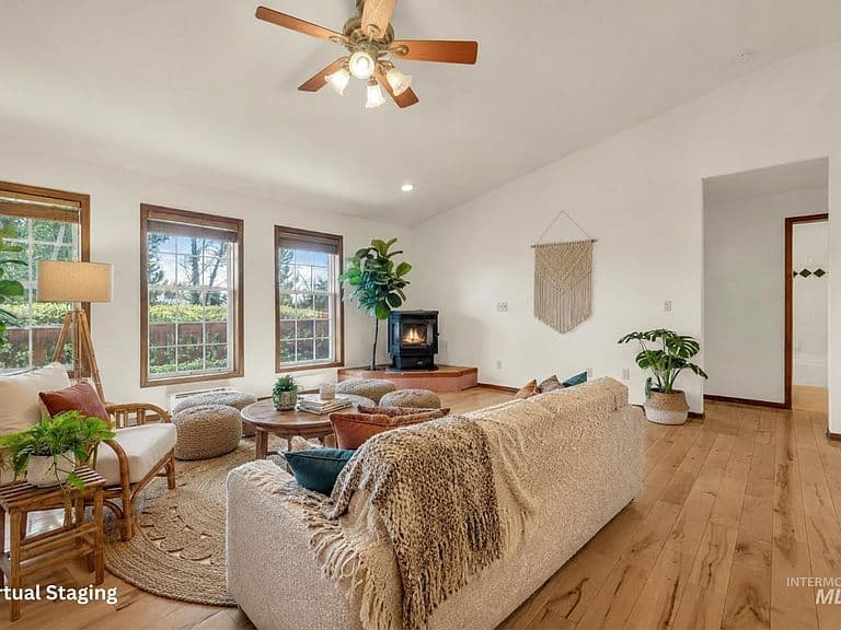 183 Rainbow Dr photo 5