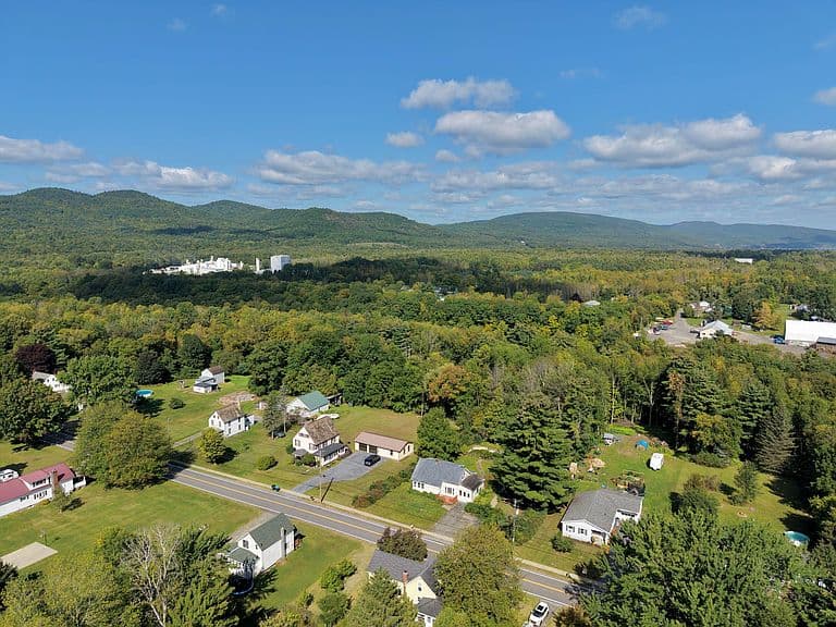 1263 Sunset Dr photo 3
