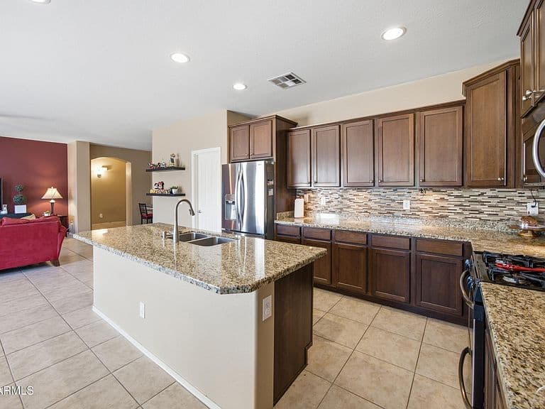 11716 W RIO VISTA Lane photo 4
