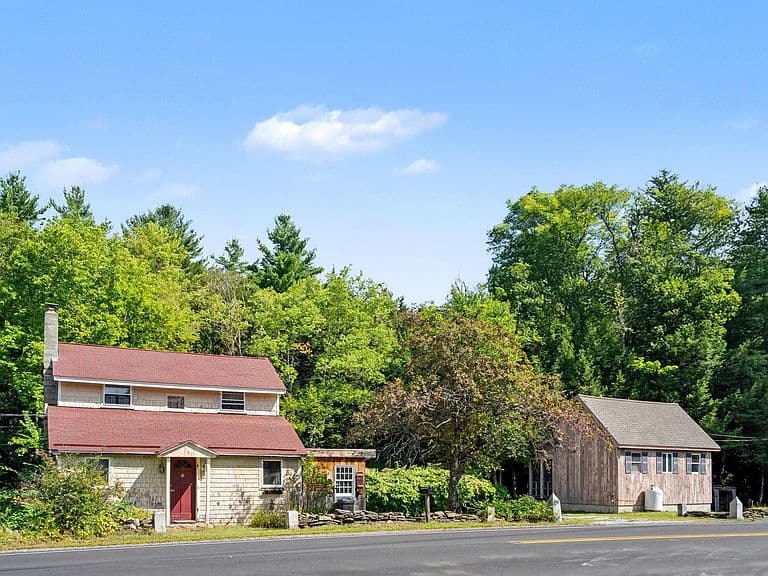 164 Bennington Road photo 3