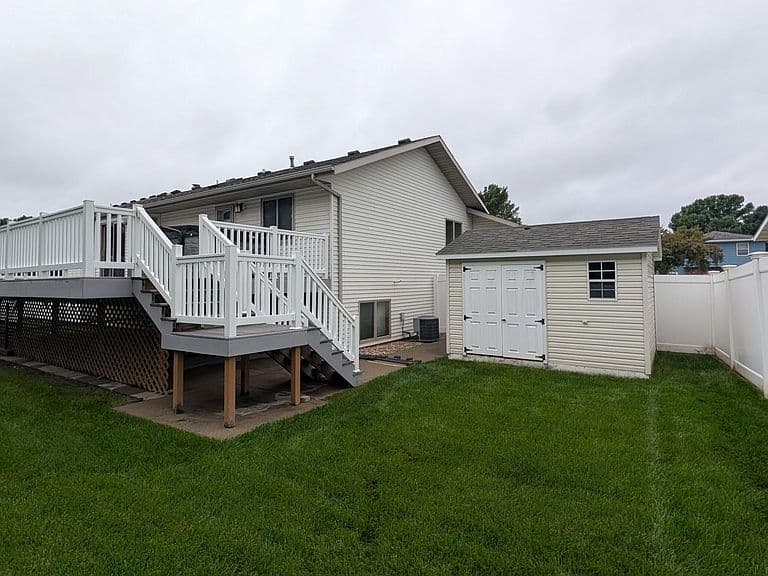 1543 Billings Dr photo 3