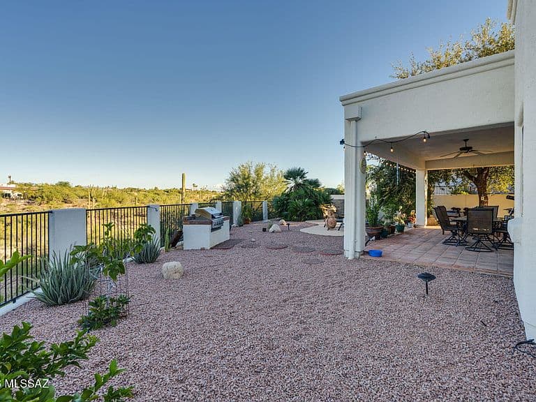 481 E Deers Rest Pl photo 5