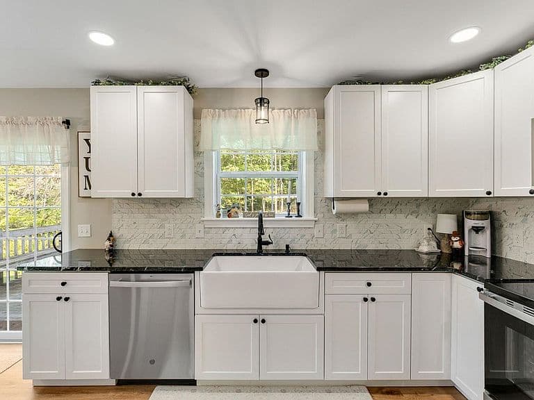1419 Cambridge Road photo 5
