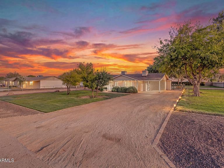 13619 E MORGAN Drive photo 3