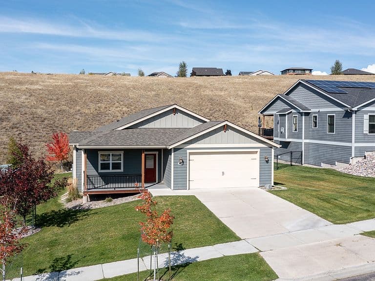 6987 Shaver Dr photo 2