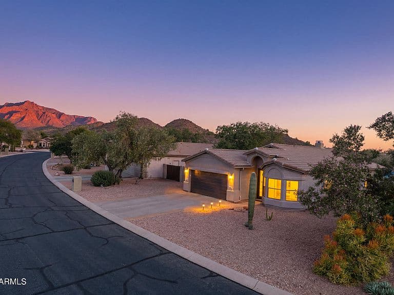 6773 E LAS MANANITAS Drive photo 5