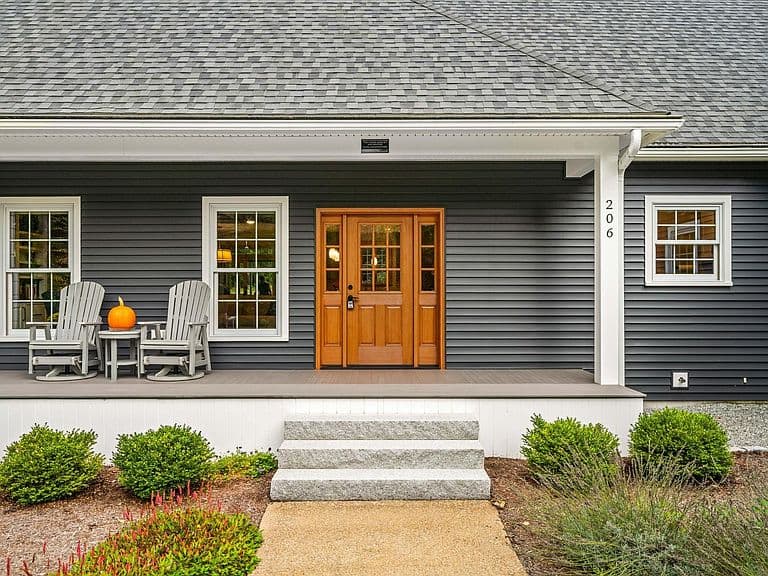 206 Bennett Road photo 4
