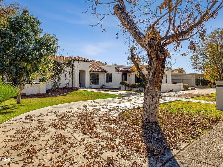 89 N RIATA Street photo 4