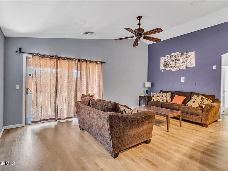 21655 N DAVIS Way photo 3