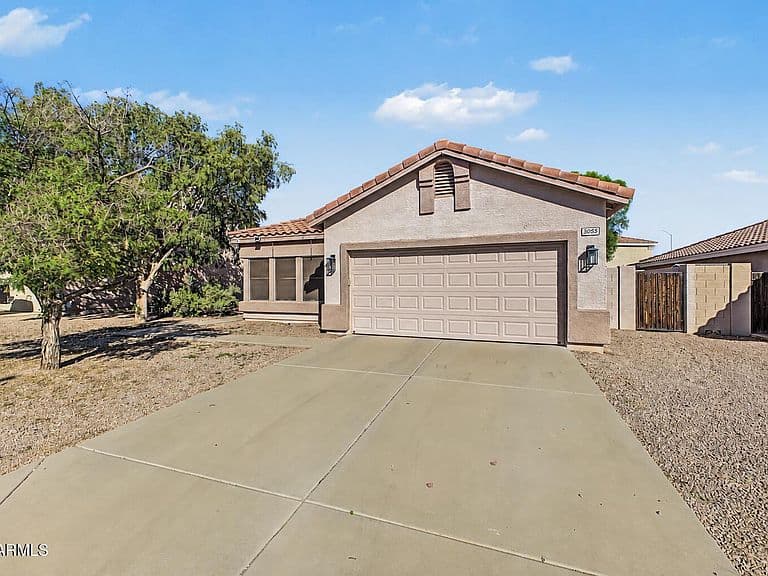 3055 S 81ST Circle photo 1